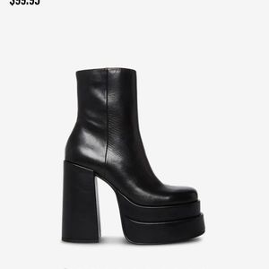 Steve Madden Cobra boot